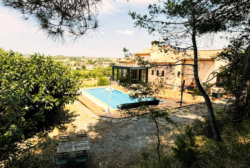 French property for sale in Puisserguier, Hérault - €612,000 - photo 0