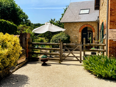 French property for sale in Fresnay-sur-Sarthe, Sarthe - €1,802,000 - photo 4