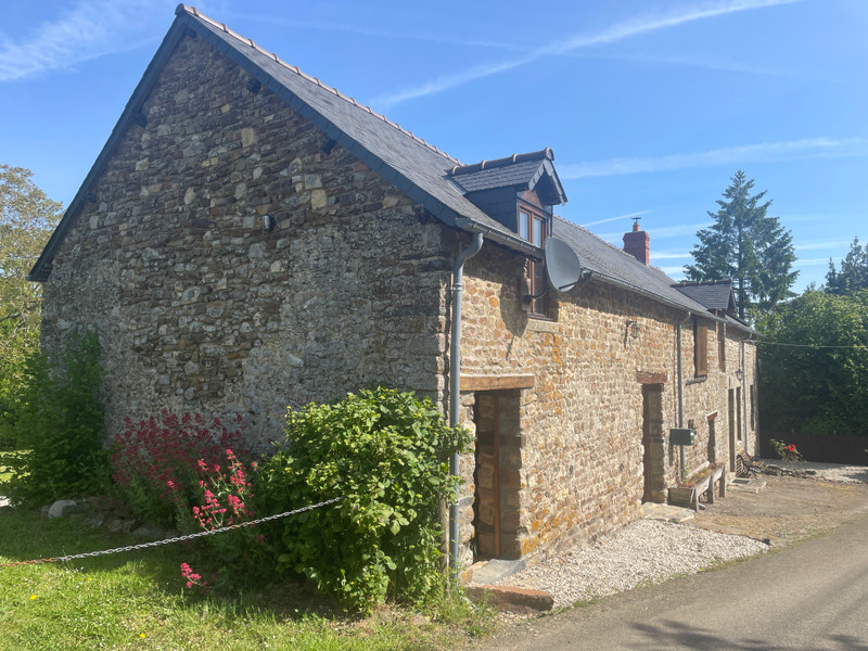 Maison à vendre à Villepail, Mayenne - 175 000 € - photo 1