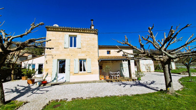Maison à vendre à Saint-Christophe-des-Bardes, Gironde, Aquitaine, avec Leggett Immobilier