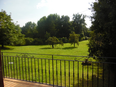 French property for sale in Lansac, Gironde - €275,000 - photo 3