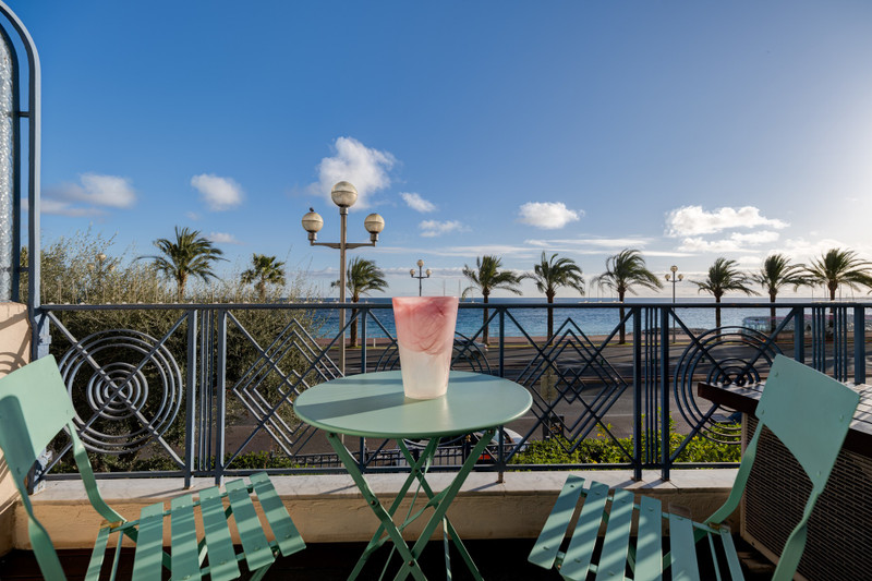 French property for sale in Nice, Alpes-Maritimes - €1,230,000 - photo 1
