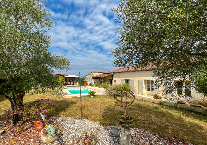 Maison à vendre à Gensac, Gironde - 479 850 € - photo 1