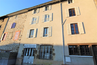 Commerce à vendre à Rochechouart, Haute-Vienne, Limousin, avec Leggett Immobilier