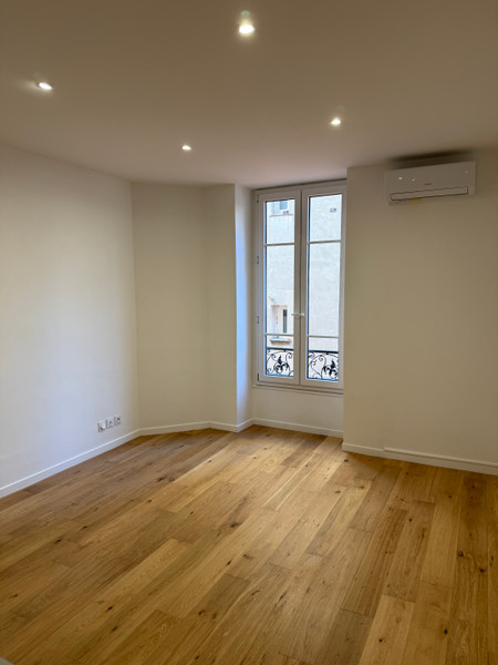 French property for sale in Nice, Alpes-Maritimes - €215,000 - photo 1