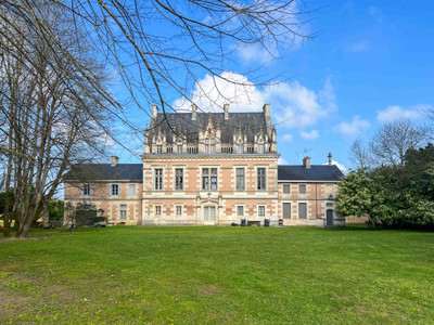 chateau for sale in Charente-Maritime