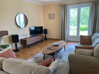 French property for sale in L'Isle-Jourdain, Vienne - €200,935 - photo 2