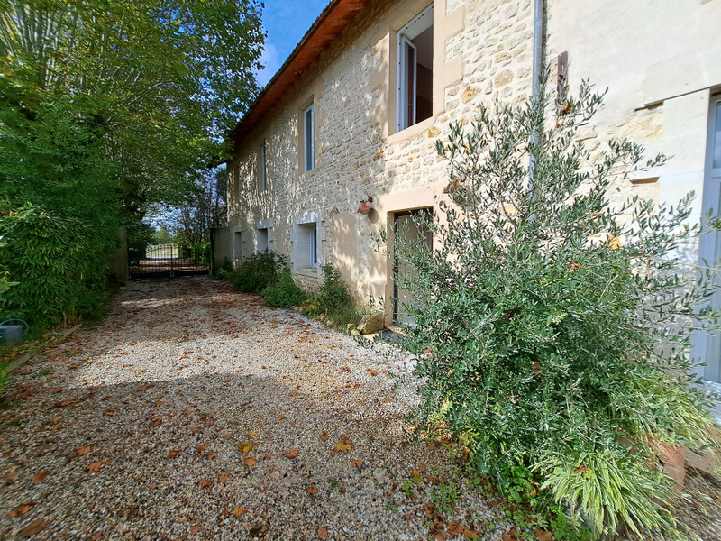 French property for sale in Gaillan-en-Médoc, Gironde - €729,000 - photo 2
