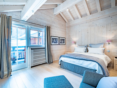 Welcome to this incredible mountain haven of comfort and tranquility, a 4-bedroom modern chalet Meribel valley