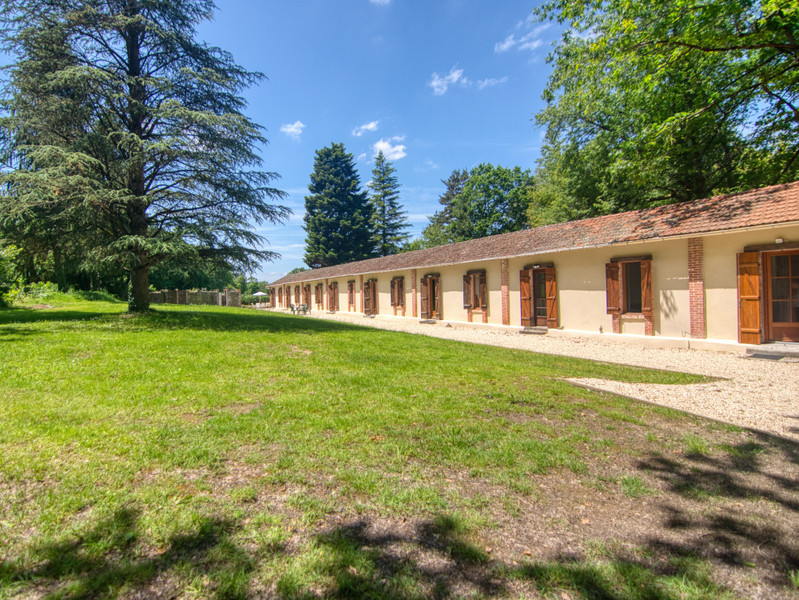 Maison à vendre à Vaulry, Haute-Vienne - 274.883 € - photo 1