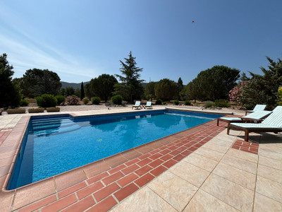 Maison à vendre à Saint-Michel-de-Llotes, Pyrénées-Orientales, Languedoc-Roussillon, avec Leggett Immobilier