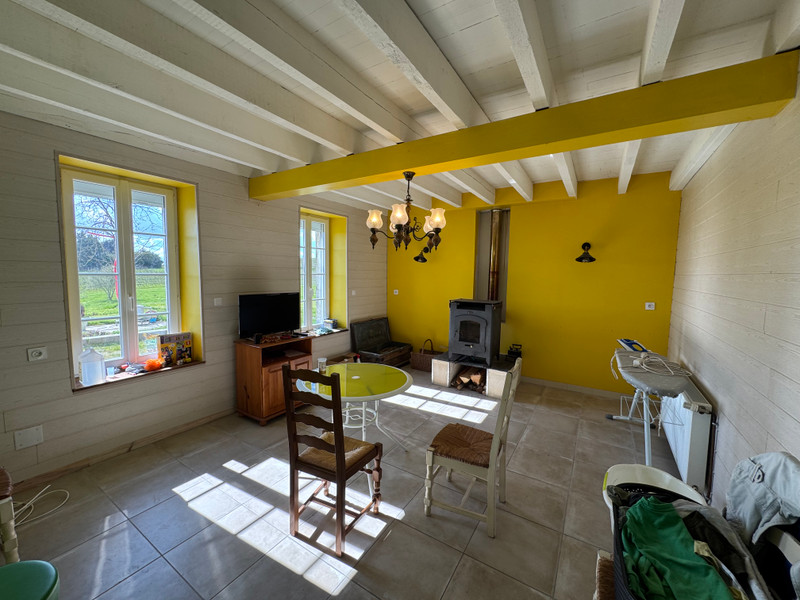 French property for sale in Léoville, Charente-Maritime - €265,000 - photo 4