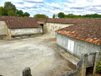 Chateau à vendre à Gurat, Charente - 318.000 € - photo 8