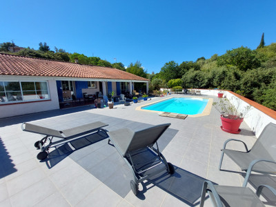 Maison à vendre à Fourques, Pyrénées-Orientales, Languedoc-Roussillon, avec Leggett Immobilier