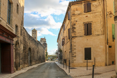  à vendre à Uzès, Gard, Languedoc-Roussillon, avec Leggett Immobilier