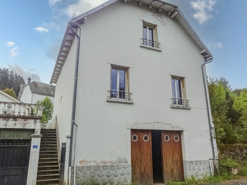 French property for sale in Condat, Cantal - photo 2