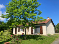 Maison à vendre à Payroux, Vienne - 119.900 € - photo 1