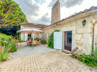 Maison à vendre à Saint-Léon-sur-l'Isle, Dordogne - 449.000 € - photo 1