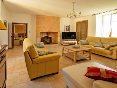French property for sale in Saint-Médard-d'Excideuil, Dordogne - €1,170,000 - photo 2