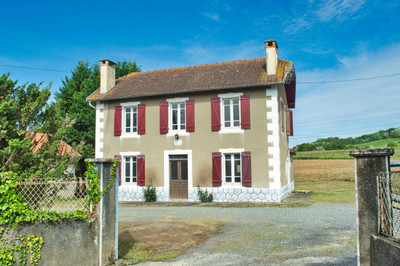 Maison à vendre à Artix, Pyrénées-Atlantiques, Aquitaine, avec Leggett Immobilier
