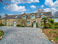 Guest house / gite for sale in Plouguenast-Langast Côtes-d'Armor Brittany