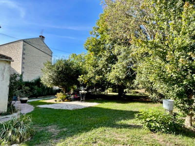 French property for sale in La Chapelle, Charente - €138,000 - photo 9