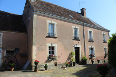 Maison à vendre à Mauves-sur-Huisne, Orne, Basse-Normandie, avec Leggett Immobilier