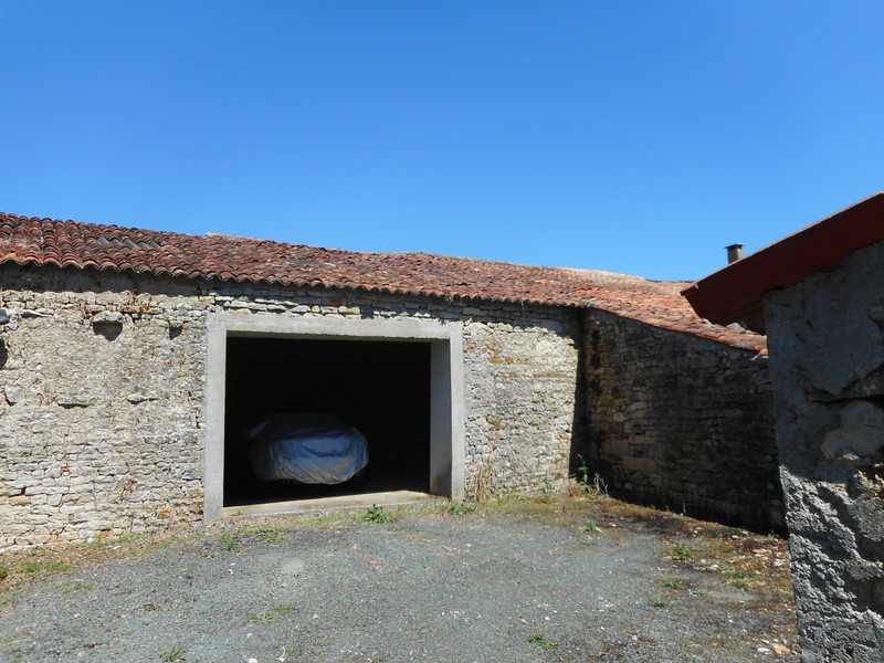 French property for sale in Saint-Juire-Champgillon, Vendée - &#8364;197,640 - photo 9