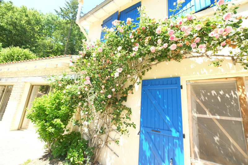 French property for sale in Saint-Maixent-l'École, Deux-Sèvres - &#8364;449,500 - photo 4