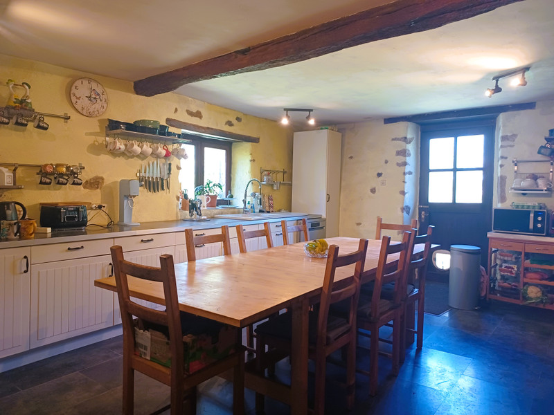 French property for sale in Saint-Martin-du-Fouilloux, Deux-Sèvres - €215,748 - photo 3