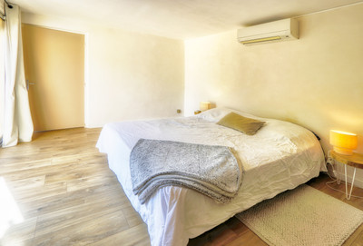 French property for sale in Saint-Martin-de-Castillon, Vaucluse - €420,000 - photo 10