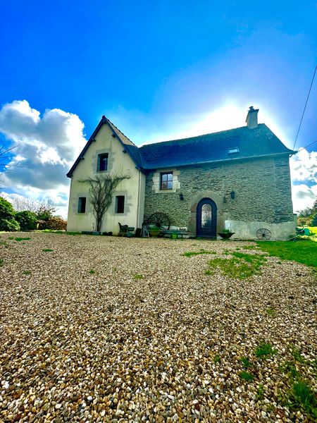 French property for sale in Taupont, Morbihan - €270,500 - photo 1