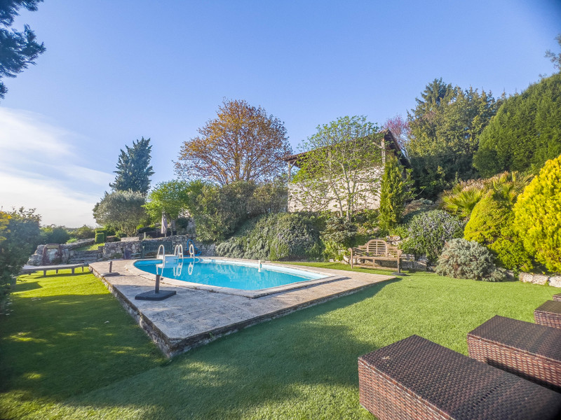 French property for sale in Mouthiers-sur-Boëme, Charente - €445,000 - photo 4