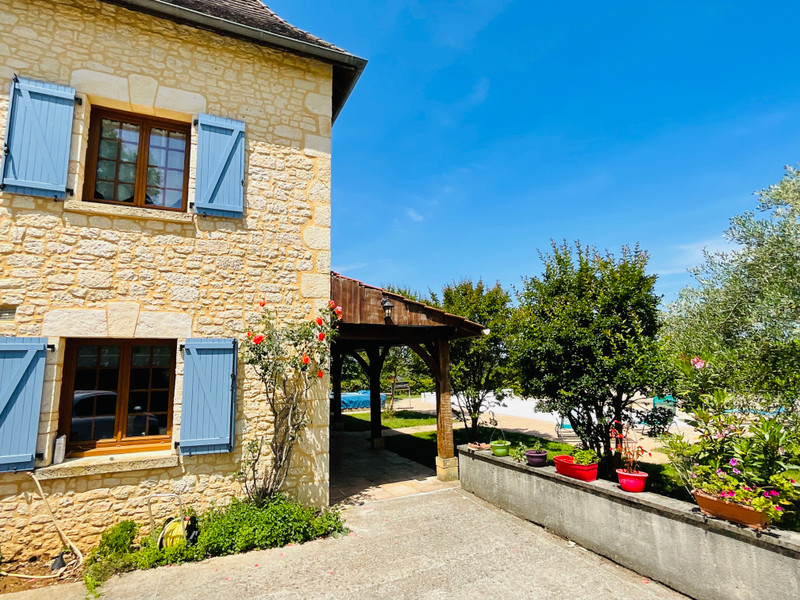French property for sale in Sarlat-la-Canéda, Dordogne - €525,000 - photo 2