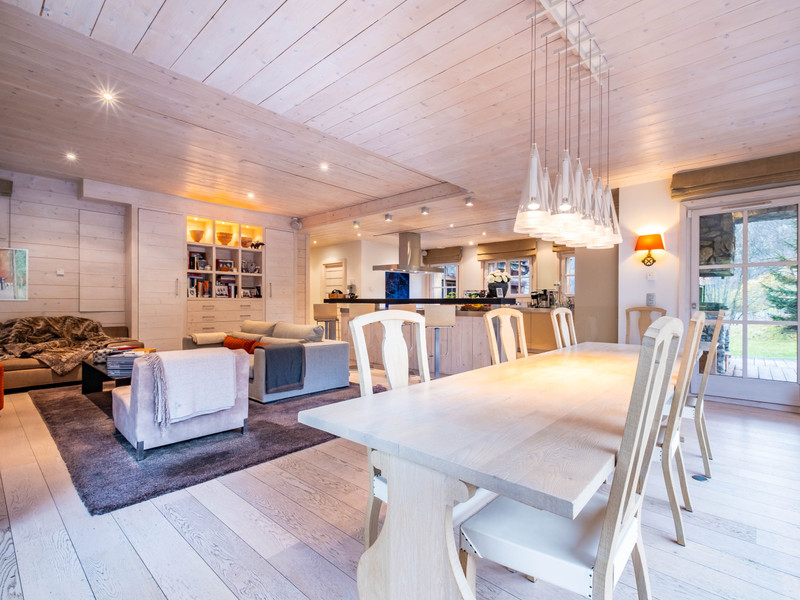 Ski property for sale in Meribel - €3,750,000 - photo 2