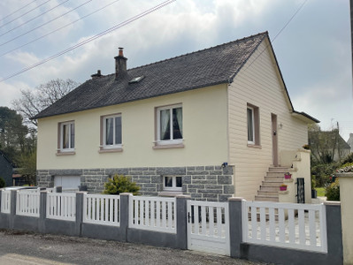 Maison à vendre à Bon Repos sur Blavet, Côtes-d'Armor, Bretagne, avec Leggett Immobilier