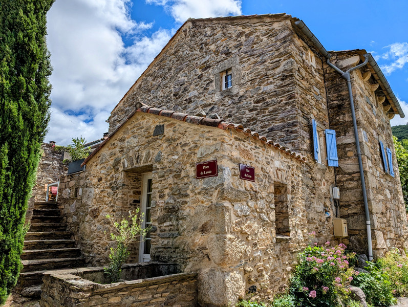 French property for sale in Prémian, Hérault - €340,000 - photo 4