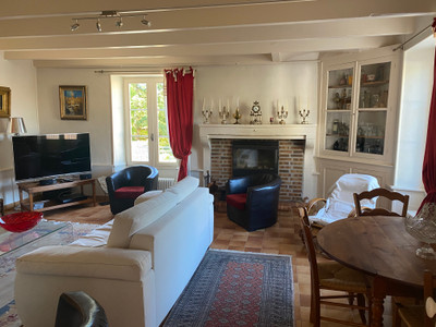 French property for sale in Château-Garnier, Vienne - €299,250 - photo 2