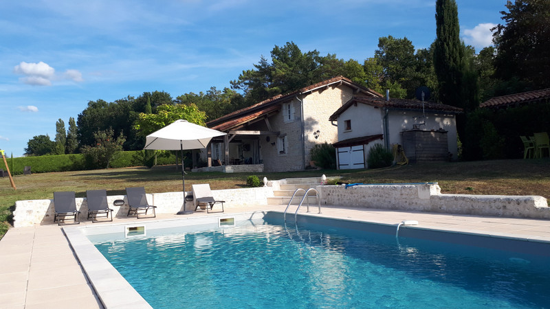 French property for sale in Verteillac, Dordogne - €325,000 - photo 1