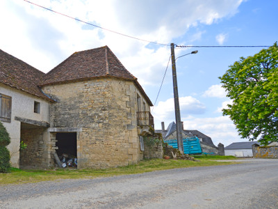 French property for sale in La Chapelle-Saint-Jean, Dordogne - €54,000 - photo 1