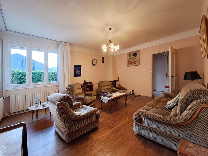 French property for sale in Chives, Charente-Maritime - €99,000 - photo 1