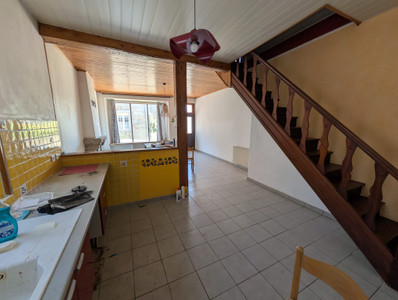 French property for sale in Kergrist-Moëlou, Côtes-d'Armor - €109,000 - photo 4
