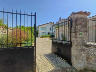 French property for sale in Fouqueure, Charente - €204,200 - photo 1