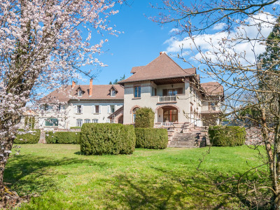 Maison à vendre à Thizy-les-Bourgs, Rhône, Rhône-Alpes, avec Leggett Immobilier