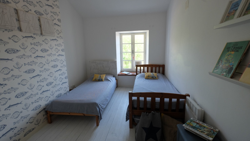French property for sale in Saint-Pierre-de-Juillers, Charente-Maritime - €235,000 - photo 9