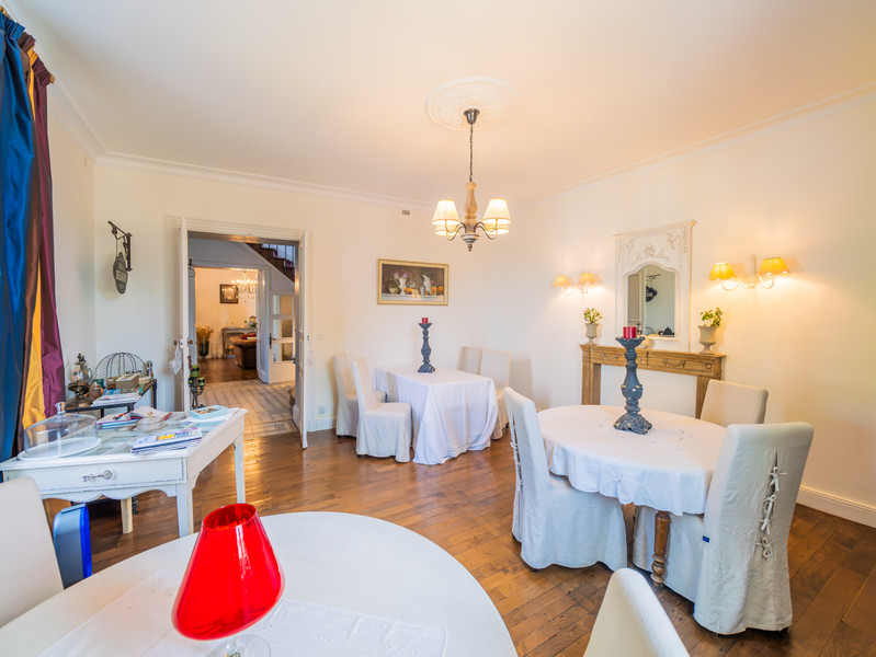 French property for sale in Thouars, Deux-Sèvres - €452,127 - photo 2