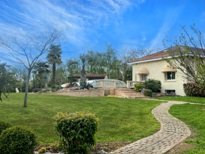 house for sale in Deux-Sèvres