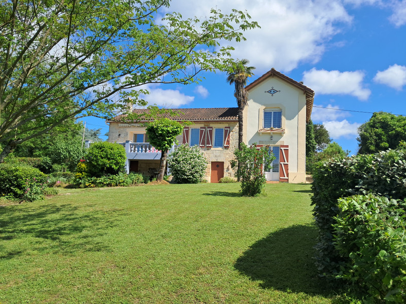 French property for sale in Bourg, Gironde - €371,000 - photo 3