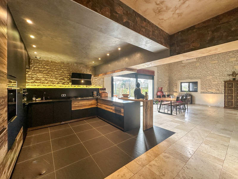 French property for sale in Bresdon, Charente-Maritime - €317,200 - photo 3