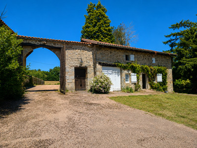 French property for sale in Marval, Haute-Vienne - €418,700 - photo 6